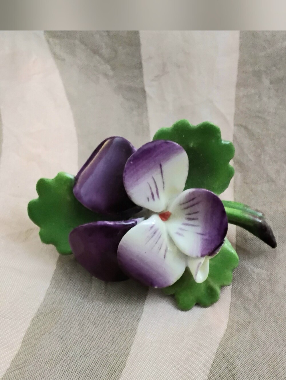 Vintage Cara Staffordshire Fine Bone China Pansy Brooch/pin